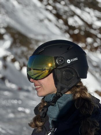 Skihelm Vizorz zwart - Incl hoes, vizier oranje en vizier grijs/goud - Maat M